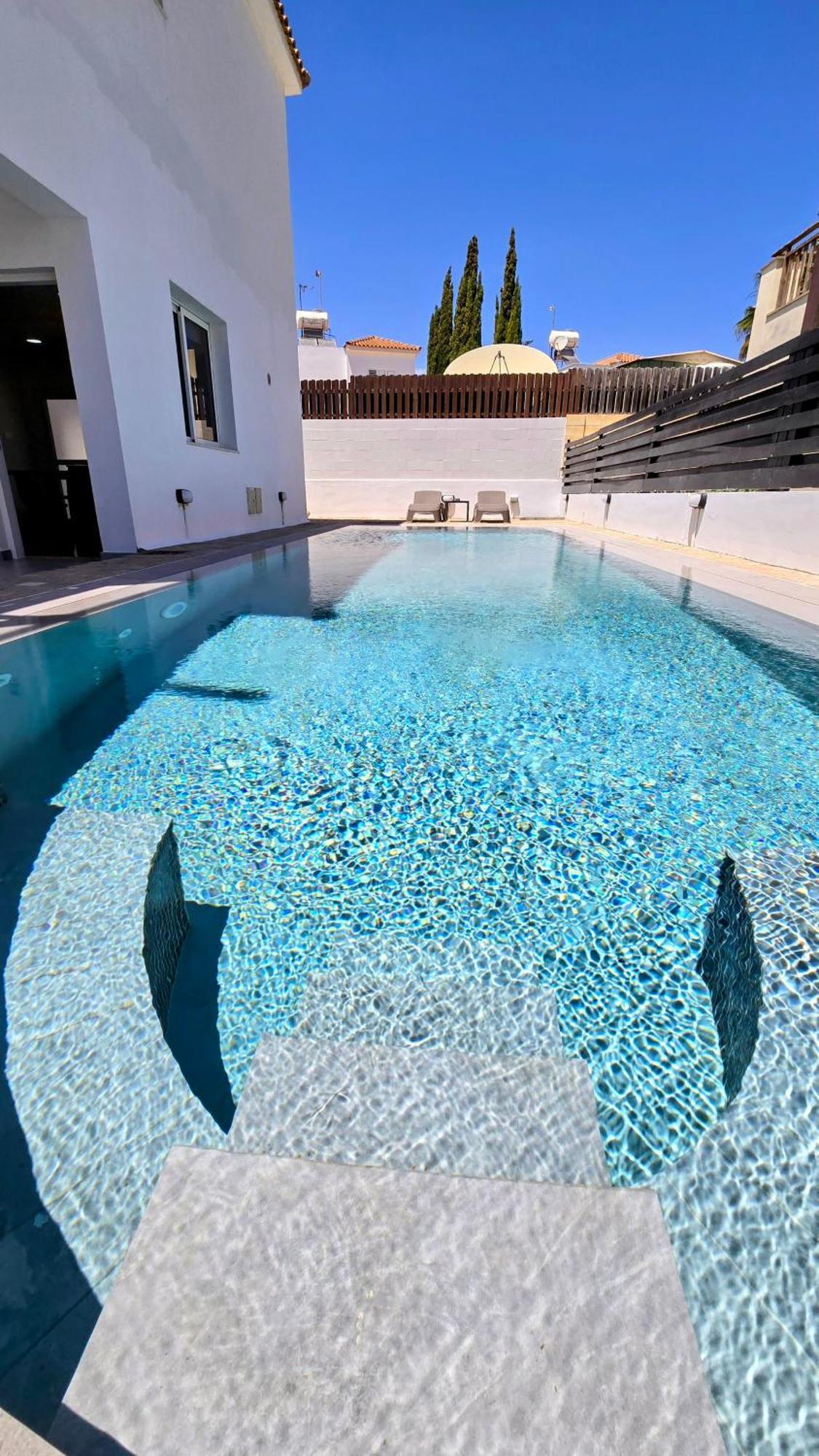 Sweet Destiny Villa With Private Pool 아이아 나파 외부 사진